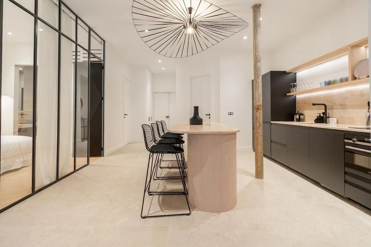 Luxury Apartment Of 140 Sqm Paryż