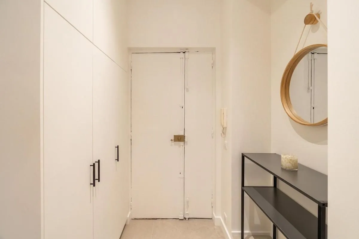 Luxury Apartment Of 140 Sqm Paris 0*,  France